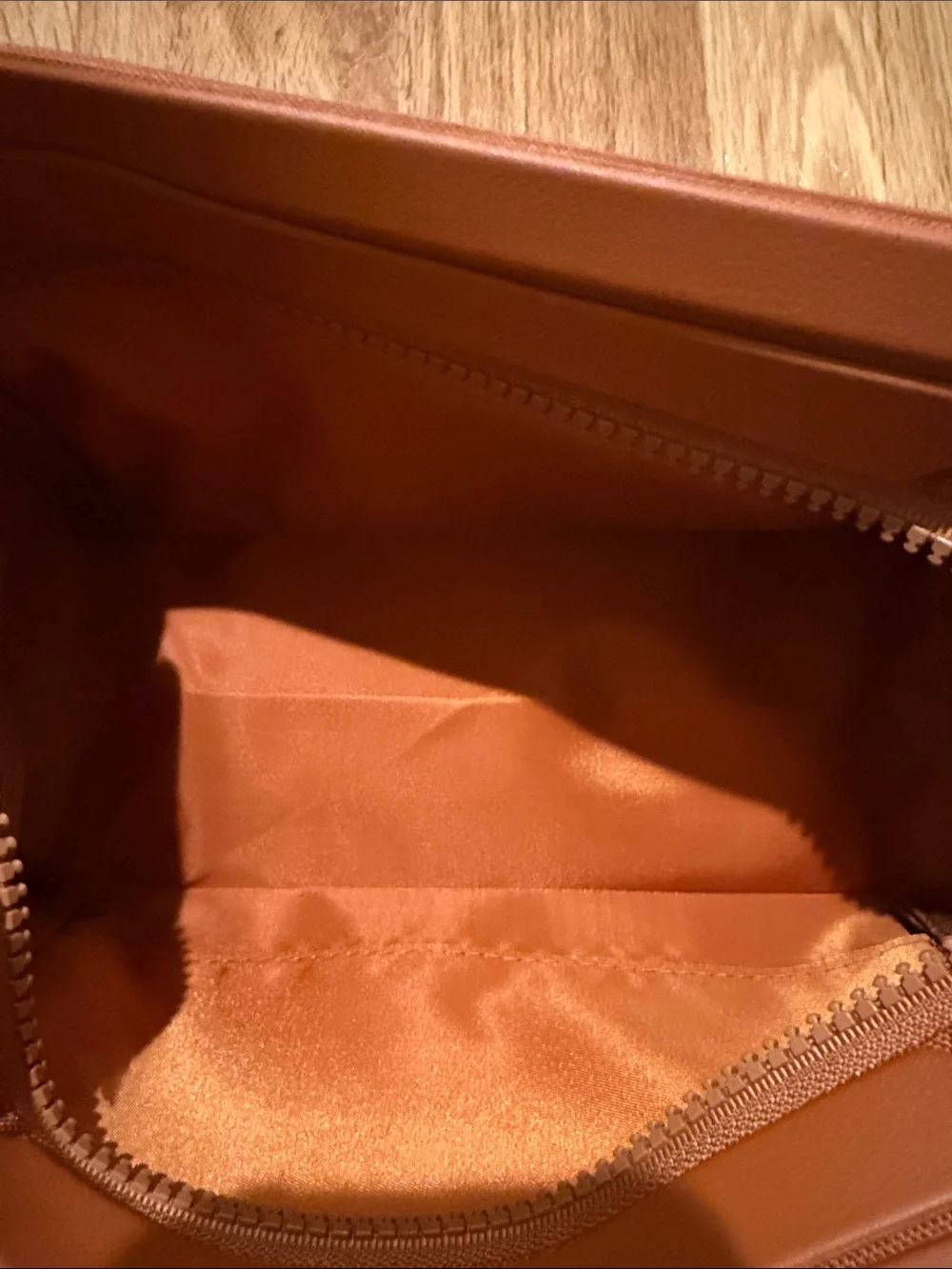 Makeup bag bathroom cosmetic zipper waterproof NEW as seen designer style